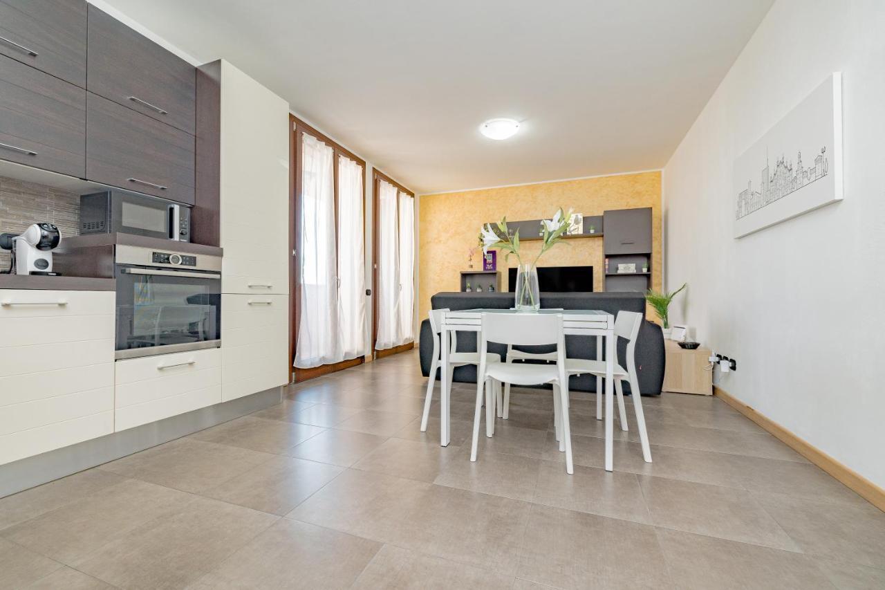 Milan Forum Camelia Guesthouse Assago Exteriör bild